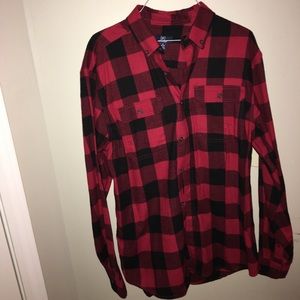 Oversized plaid button down shirt !